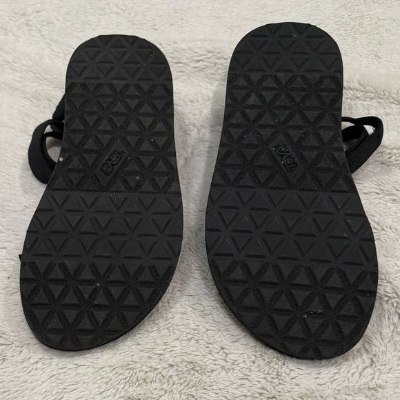 **Teva Original Universal Sandals – Women’s Size 10** - Picture 5 of 6